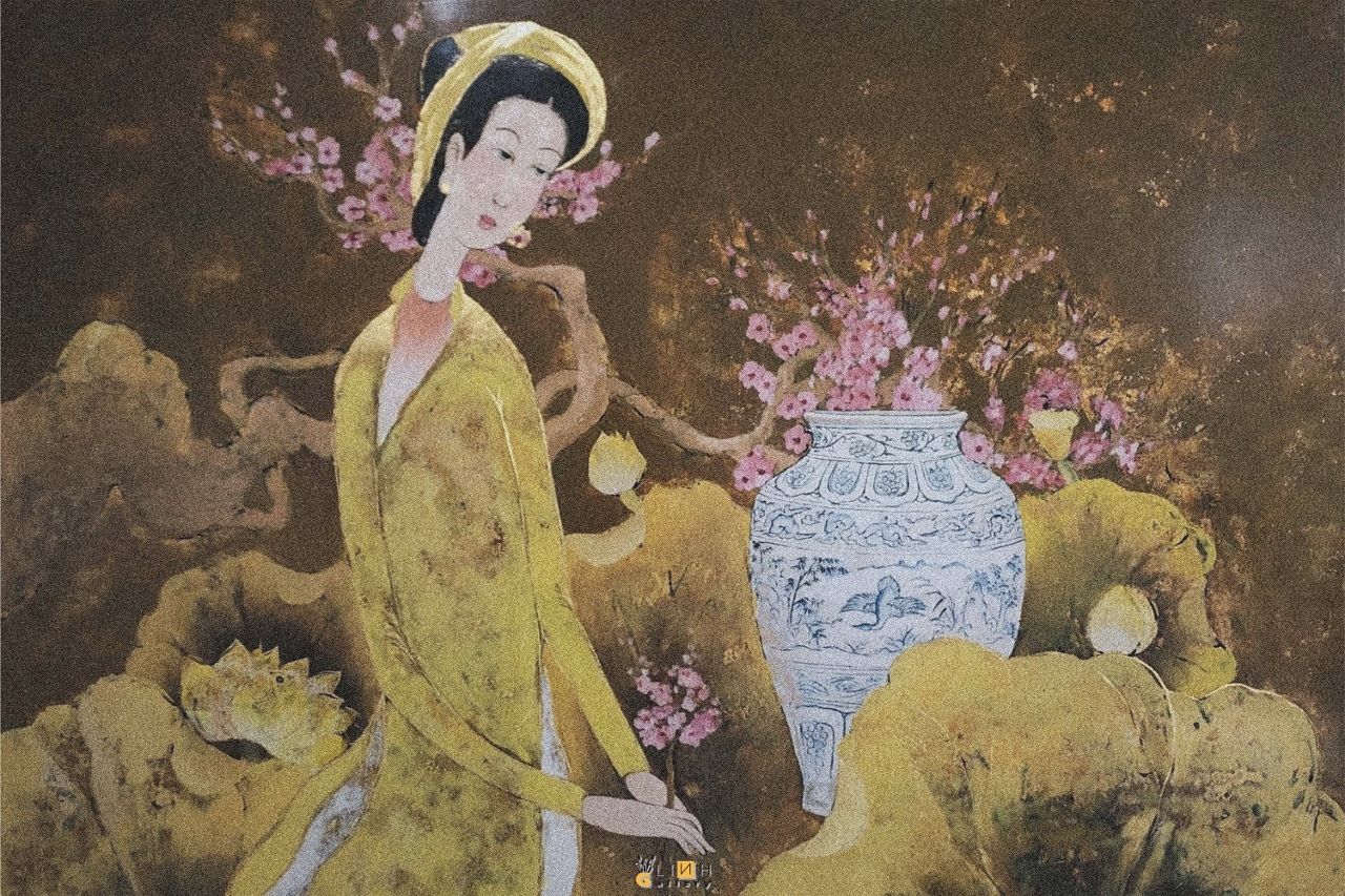 ĐẸP LẠ LÙNG TRANH PHỤ NỮ VÀ HOA XUÂN