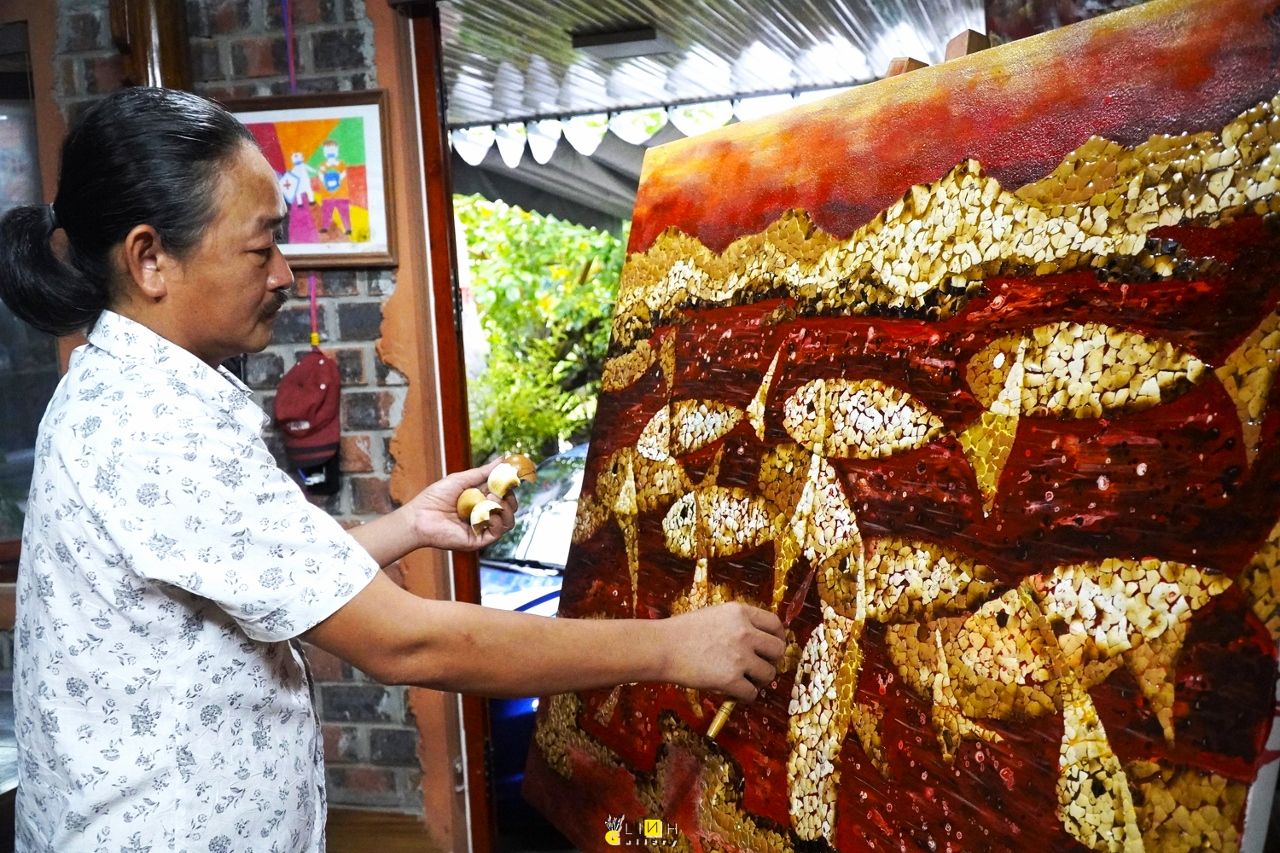 DÒNG TRANH VỎ TRỨNG ‘ĐỘC LẠ’
